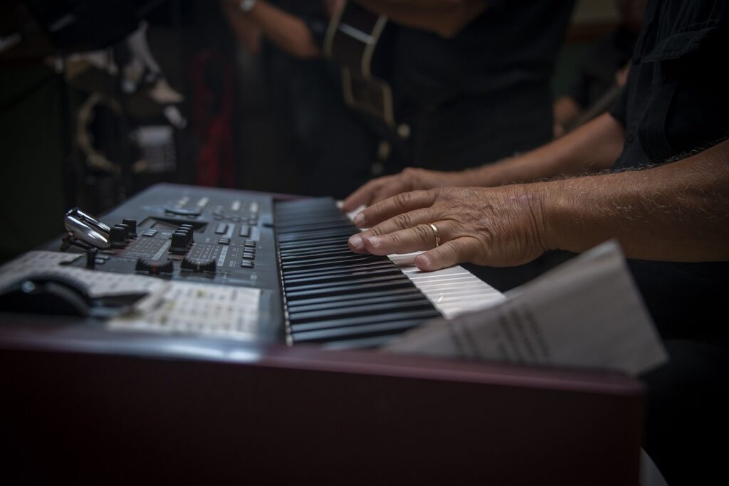 Os 5 Melhores Teclados para Iniciantes Guia Completo